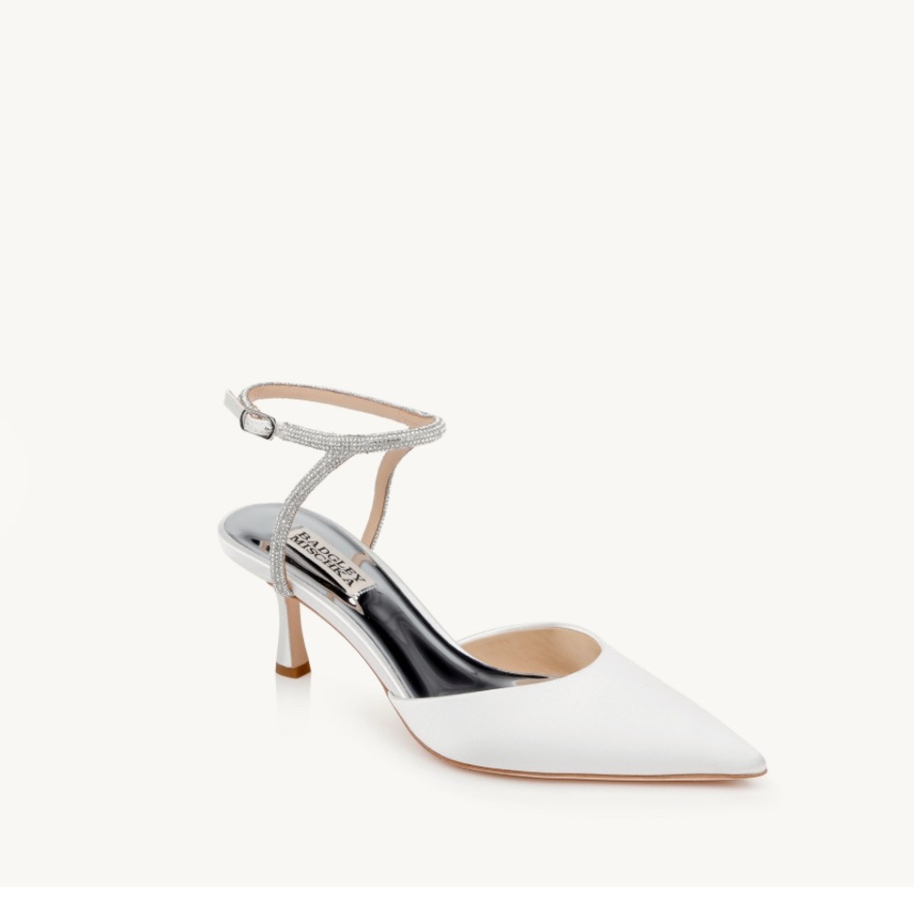 Badgley Mischka Kamilah Pump